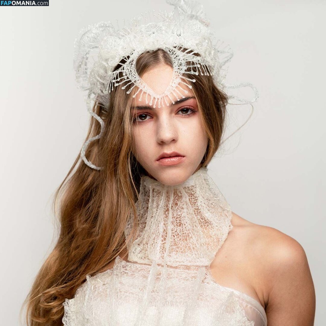 Emily Feld / emily.feld / viki.winki Meztelen OnlyFans  Kikerült fotó #3565