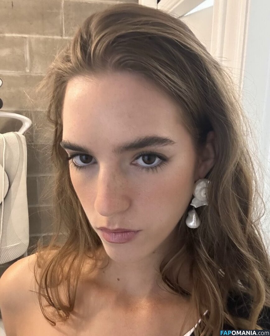 Emily Feld / emily.feld / viki.winki Meztelen OnlyFans  Kikerült fotó #3956