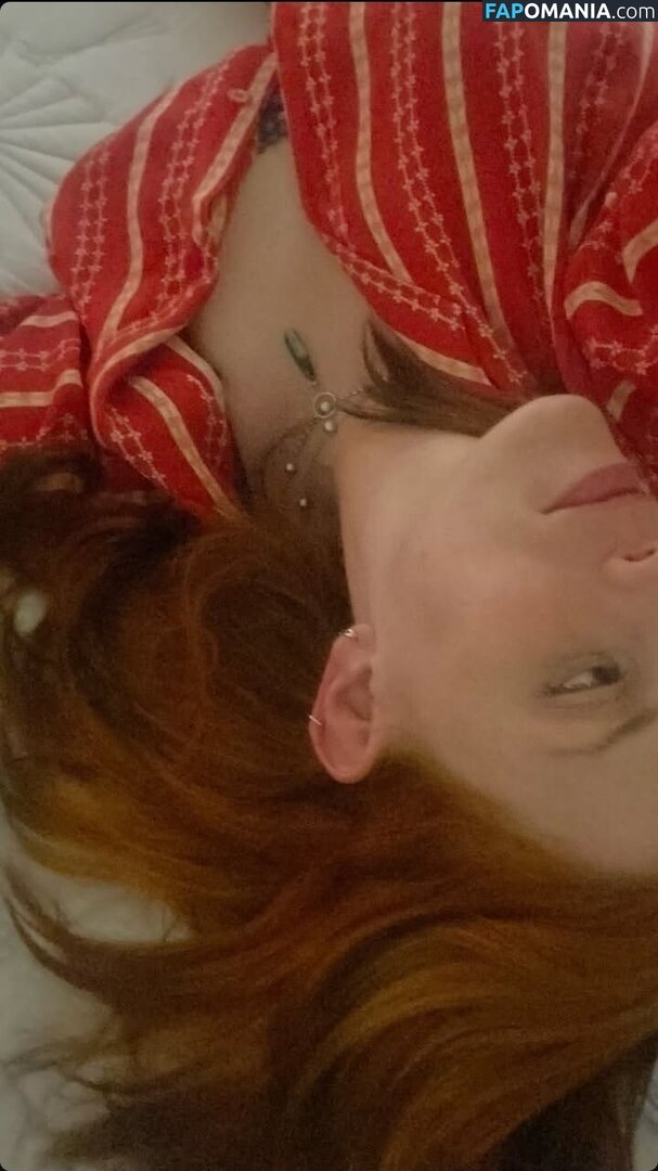 Emily Fleming / emflemily / from mythical Meztelen OnlyFans  Kikerült fotó #2