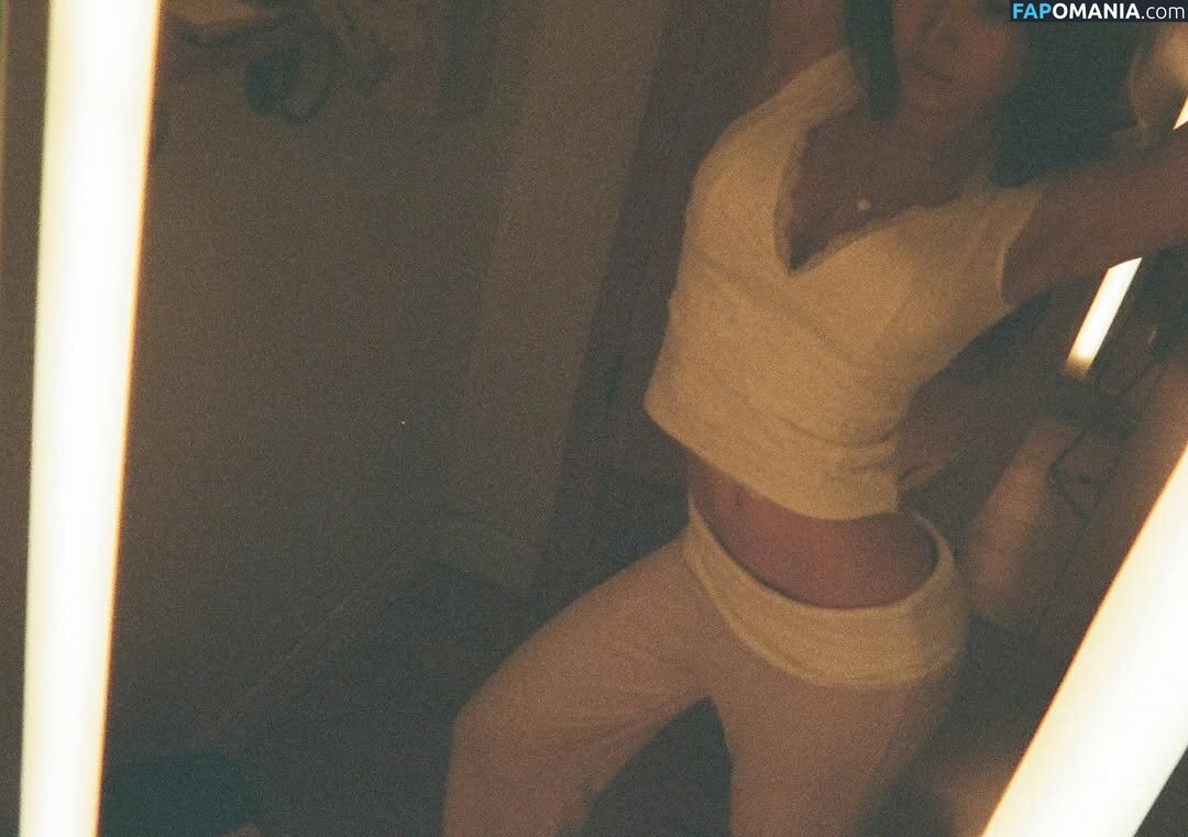 Emily Hung / dcyyy___ Meztelen OnlyFans  Kikerült fotó #8