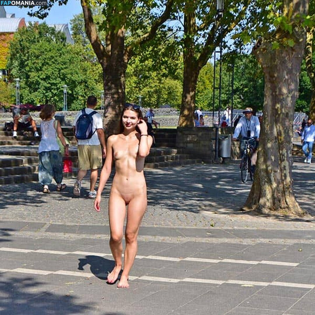 Emily Moon Meztelen OnlyFans  Kikerült fotó #3