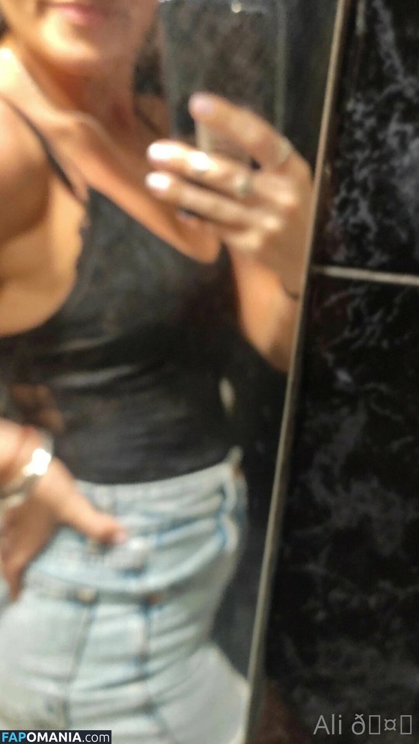 emilyali / emilyali_ Meztelen OnlyFans  Kikerült fotó #1