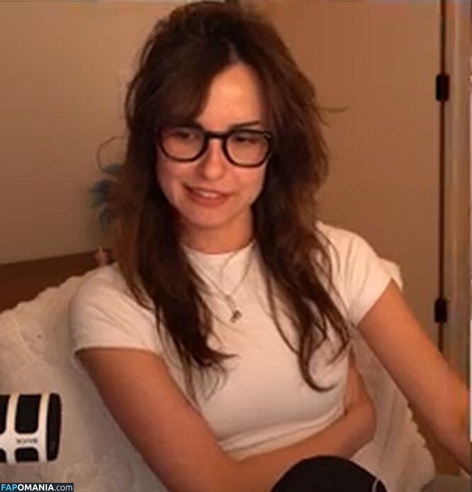emilydaniellam / emilylynne / meilylol / valkyrae assistant Meztelen OnlyFans  Kikerült fotó #1