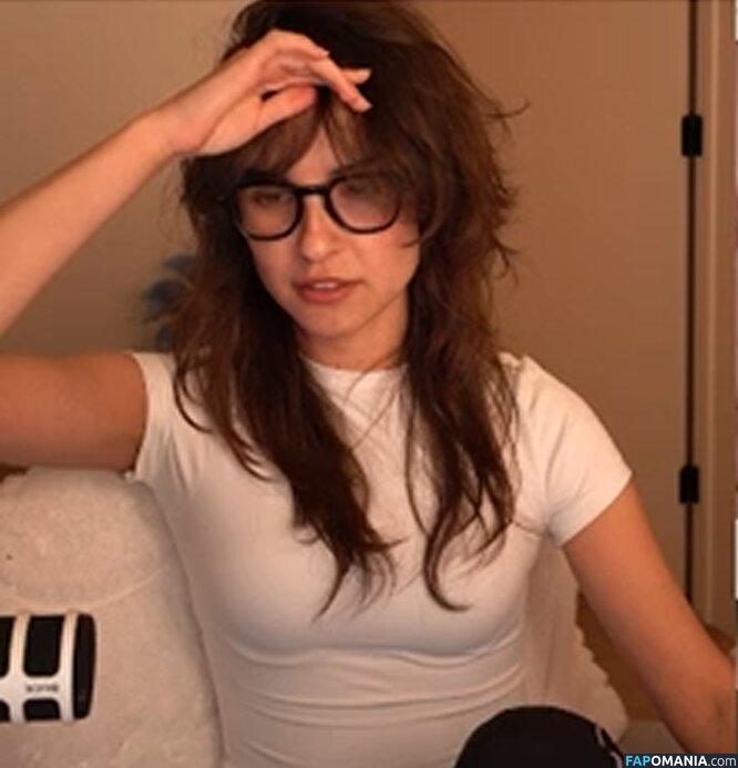 emilydaniellam / emilylynne / meilylol / valkyrae assistant Meztelen OnlyFans  Kikerült fotó #2