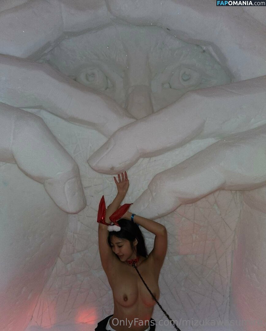 Emiri Momata / emirimomota / mizukawasumire Meztelen OnlyFans  Kikerült fotó #17