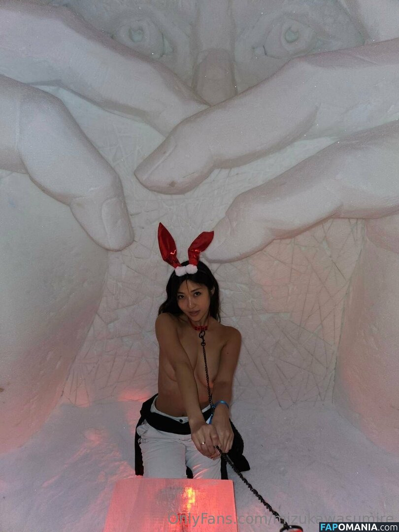 Emiri Momata / emirimomota / mizukawasumire Meztelen OnlyFans  Kikerült fotó #19