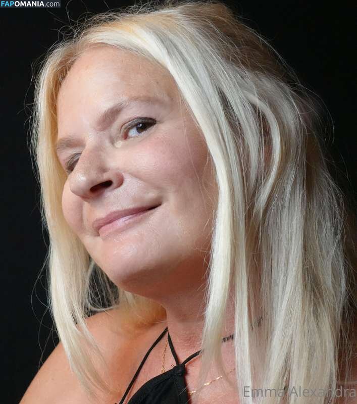 Emma Alexandra / emmaalexandrapage / uniquilyyours Meztelen OnlyFans  Kikerült fotó #13