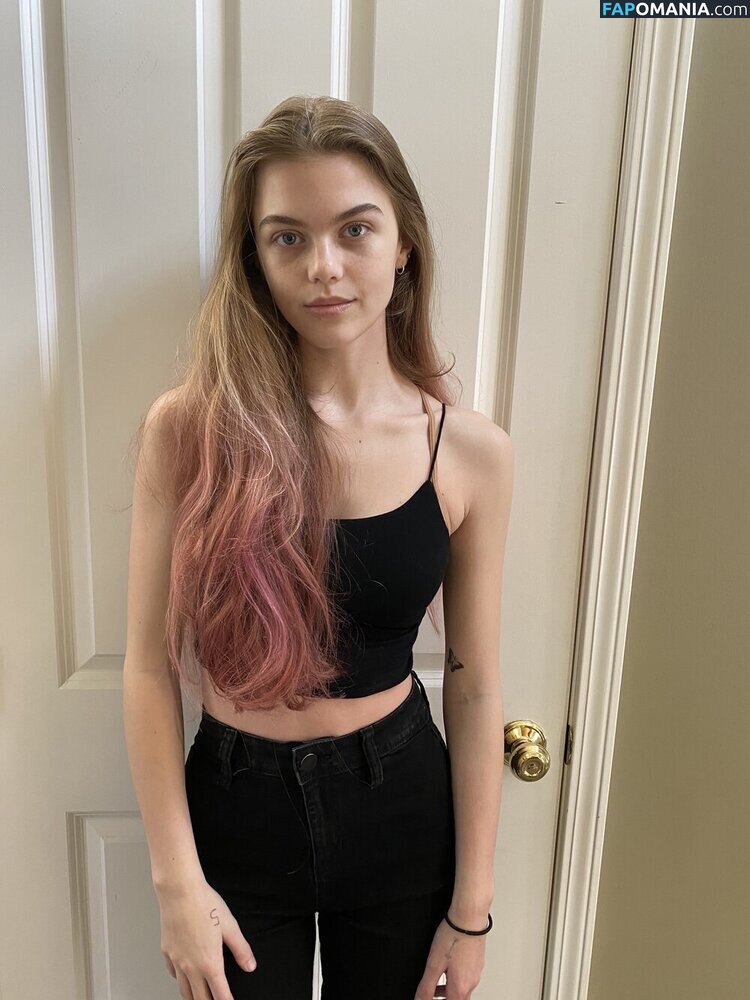 Bradpittsgf / Emma Beardsley / emmabbeardsley Meztelen OnlyFans  Kikerült fotó #18