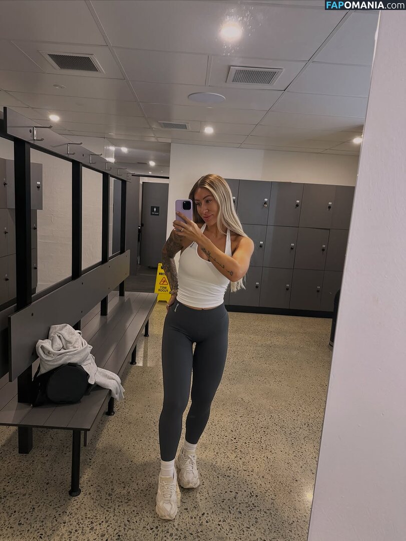 Emma Sundberg / emmasundbergg / https: Meztelen OnlyFans  Kikerült fotó #2