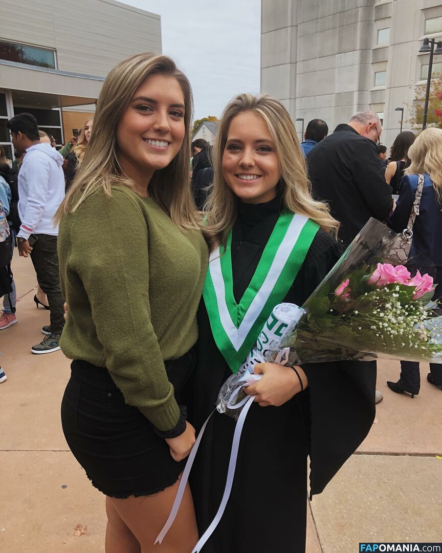 Emma / bunni.emmie / emmachamberlain / kngemma / tinywaistemma Meztelen OnlyFans  Kikerült fotó #98