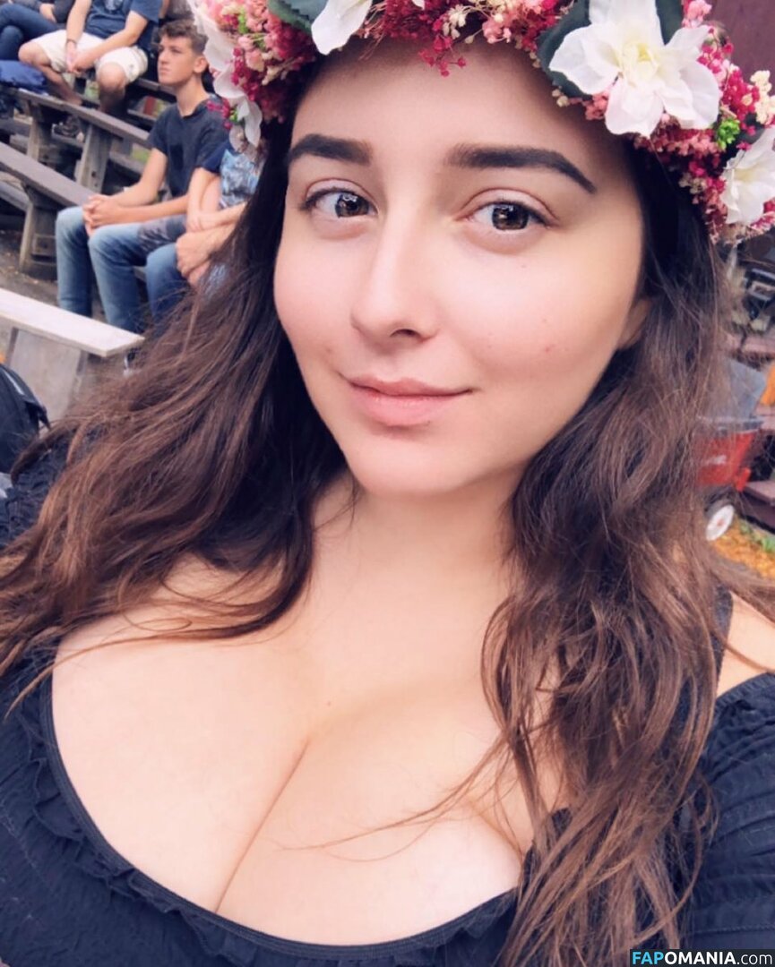 Emma / bunni.emmie / emmachamberlain / kngemma / tinywaistemma Meztelen OnlyFans  Kikerült fotó #121