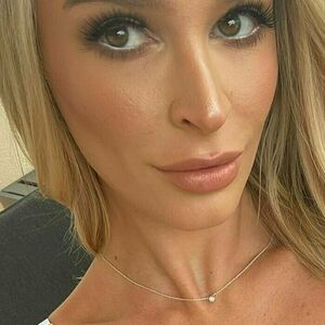 emmahixofficial