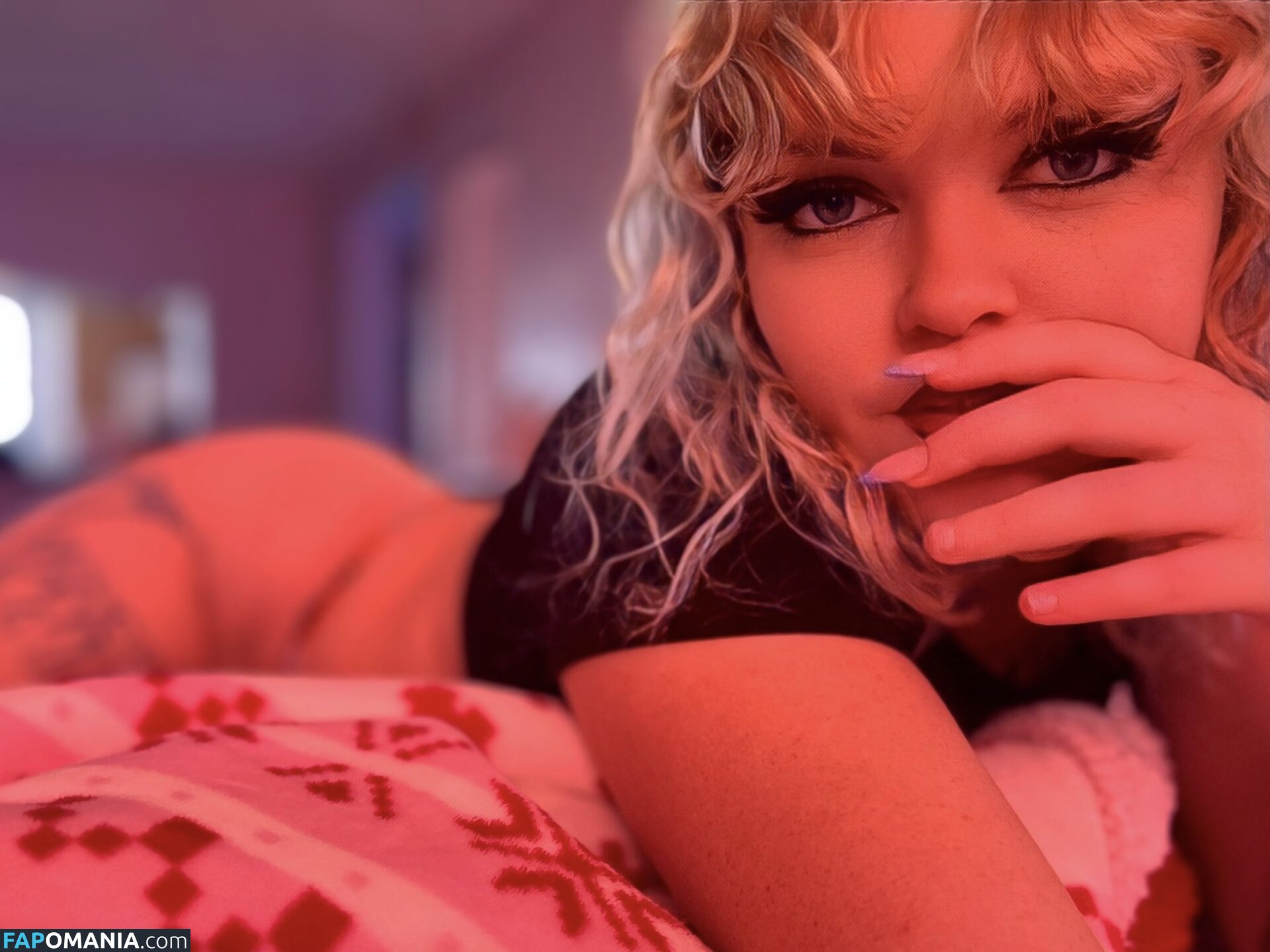 Emmastonerr / emma_stonerr / emma_stonerr... / emma_stonerrhttps / https: / stonerremma Meztelen OnlyFans  Kikerült fotó #2