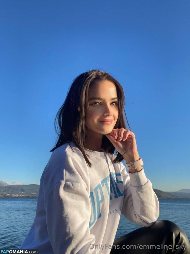 emmeline_sky Meztelen OnlyFans  Kikerült fotó #13
