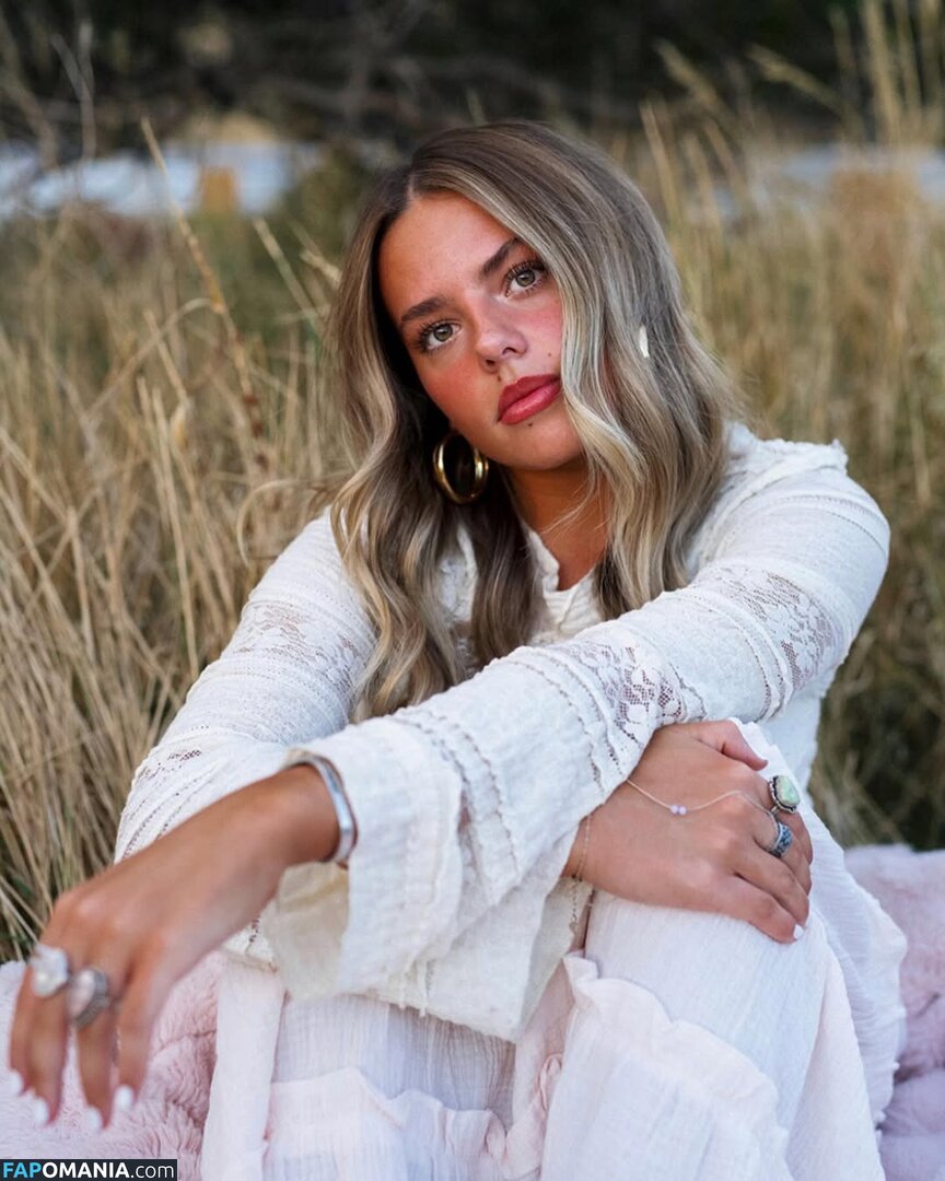 Emmi Butler / emmilaurie Meztelen OnlyFans  Kikerült fotó #1