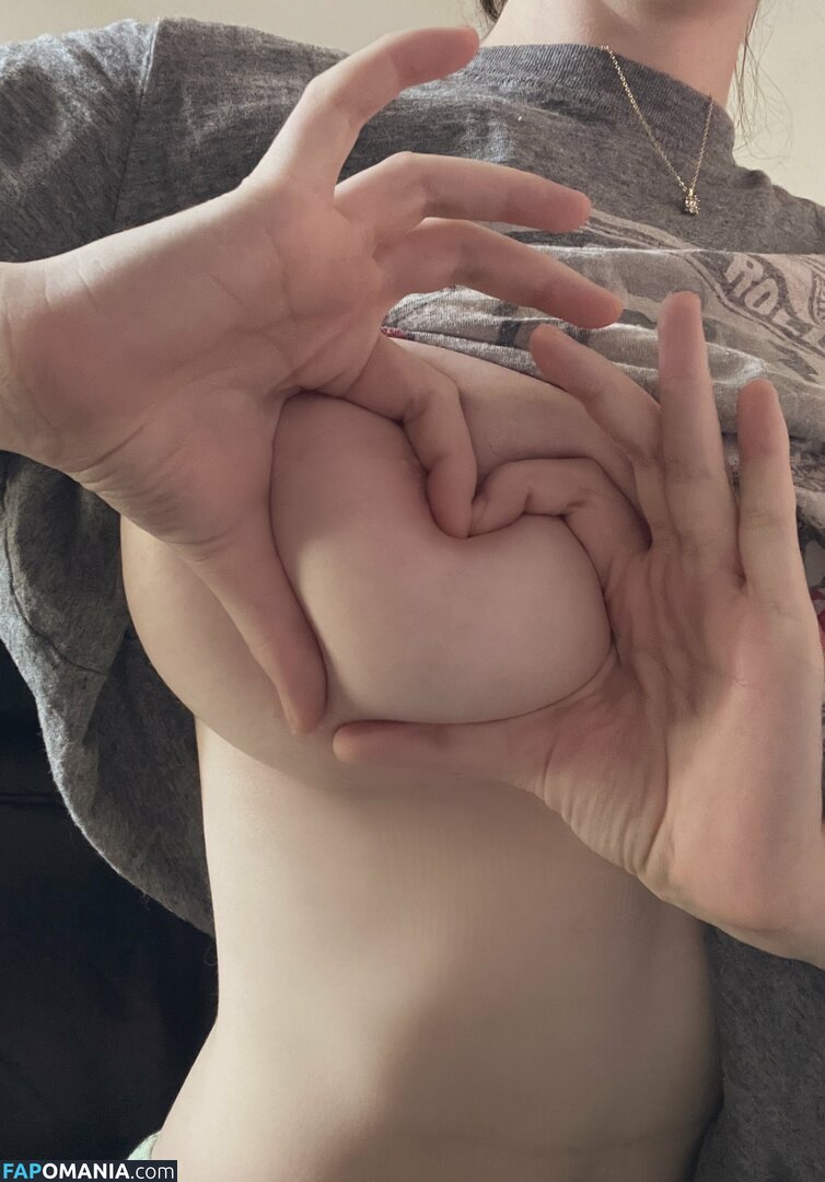 Emmia / eMillieNSFW / emmaskies Meztelen OnlyFans  Kikerült fotó #93