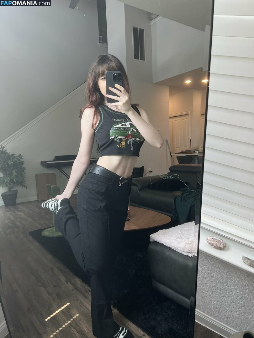 Emmia / eMillieNSFW / emmaskies Meztelen OnlyFans  Kikerült fotó #125