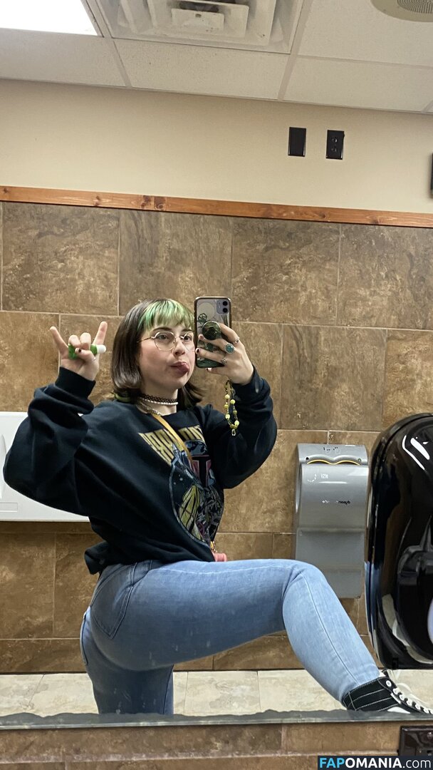 emocranberries / emocranberry Meztelen OnlyFans  Kikerült fotó #2