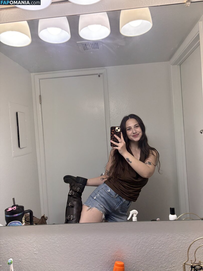 emocranberries / emocranberry Meztelen OnlyFans  Kikerült fotó #6