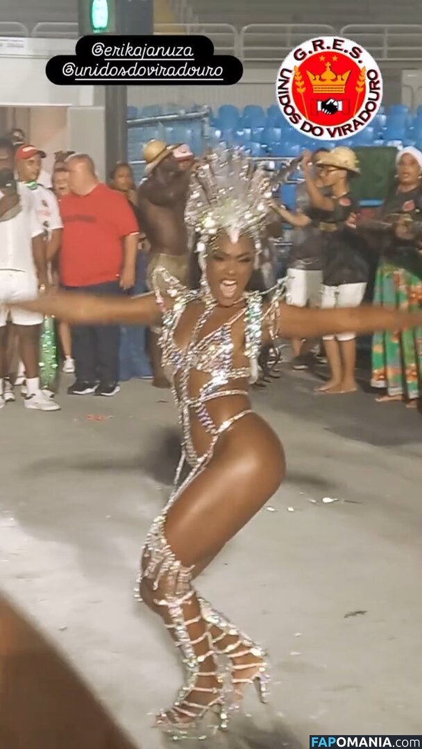 Erika Januza / erikajanuza Meztelen OnlyFans  Kikerült fotó #3