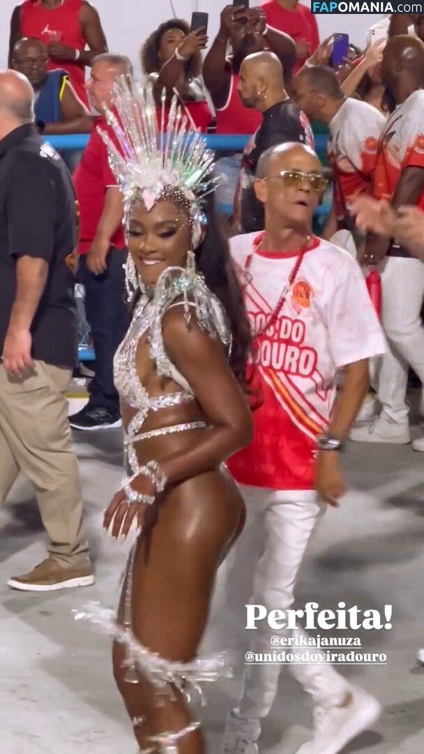 Erika Januza / erikajanuza Meztelen OnlyFans  Kikerült fotó #4