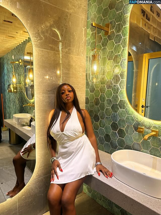 Erimegar Meztelen OnlyFans  Kikerült fotó #2