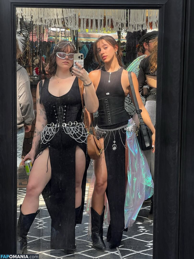 Erin Dougal / Smosh / erindougal Meztelen OnlyFans  Kikerült fotó #10