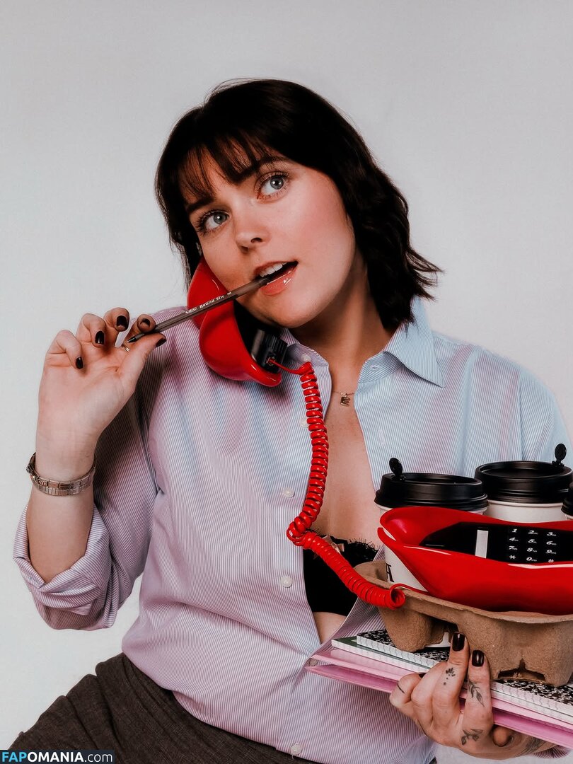 Erin Dougal / Smosh / erindougal Meztelen OnlyFans  Kikerült fotó #13