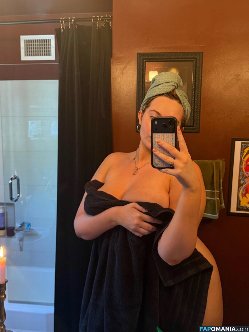 Erinmhk / erinmarleyklay / noterinmhk Meztelen OnlyFans  Kikerült fotó #105