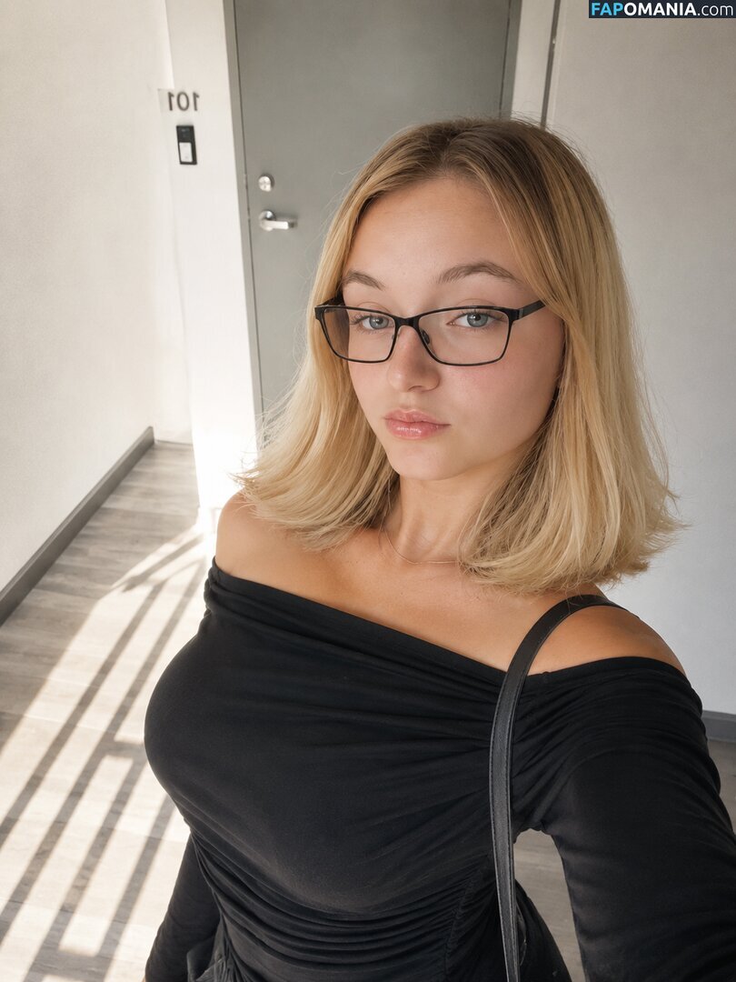 Esmjeej / esmjeejj Meztelen OnlyFans  Kikerült fotó #3