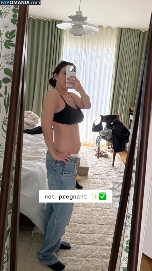Esther Povitsky / esthermonster Meztelen OnlyFans  Kikerült fotó #1