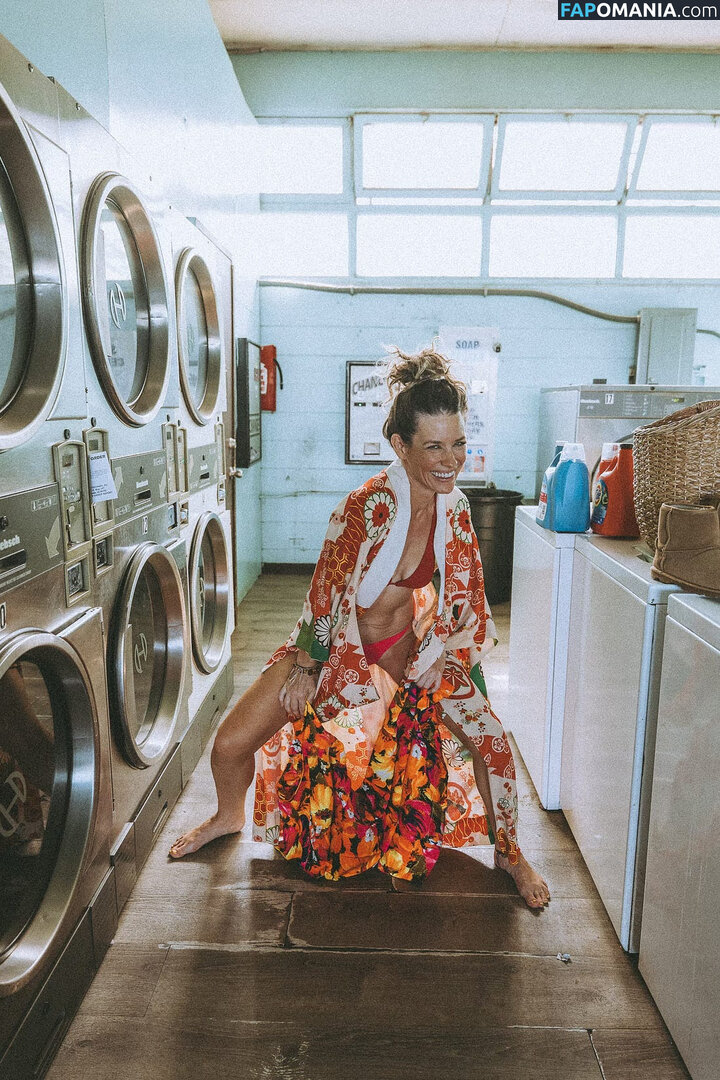 Evangeline Lilly / EvangelineLilly / evangelinelillyofficial / https: / lilyevangeline Meztelen OnlyFans  Kikerült fotó #73