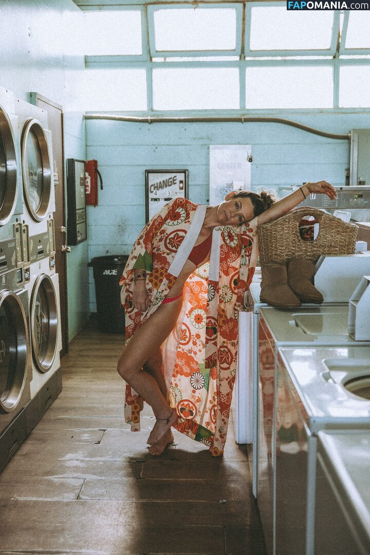 Evangeline Lilly / EvangelineLilly / evangelinelillyofficial / https: / lilyevangeline Meztelen OnlyFans  Kikerült fotó #77