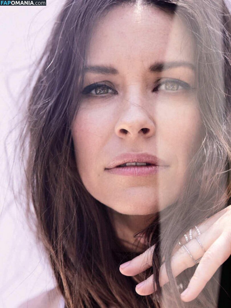 Evangeline Lilly / EvangelineLilly / evangelinelillyofficial / https: / lilyevangeline Meztelen OnlyFans  Kikerült fotó #80