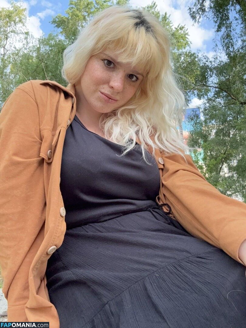 EveLinaIve / evelina / evelina-ive Meztelen OnlyFans  Kikerült fotó #8