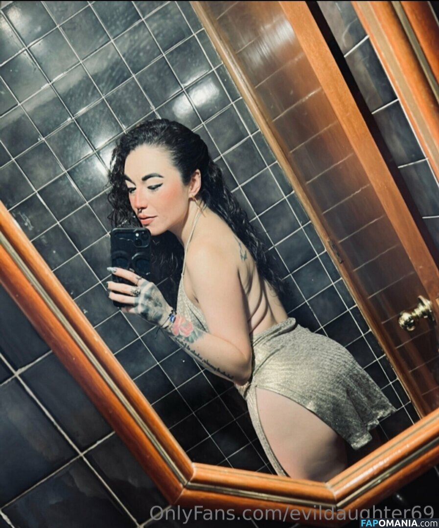 evildaughter69 Meztelen OnlyFans  Kikerült fotó #1