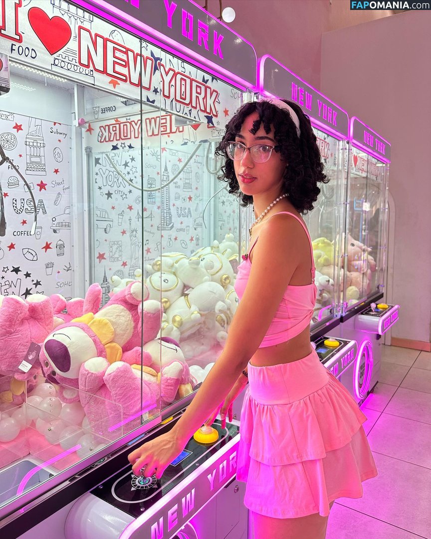 eliana / ewmxt / lalayravo / woahnatty Meztelen OnlyFans  Kikerült fotó #44