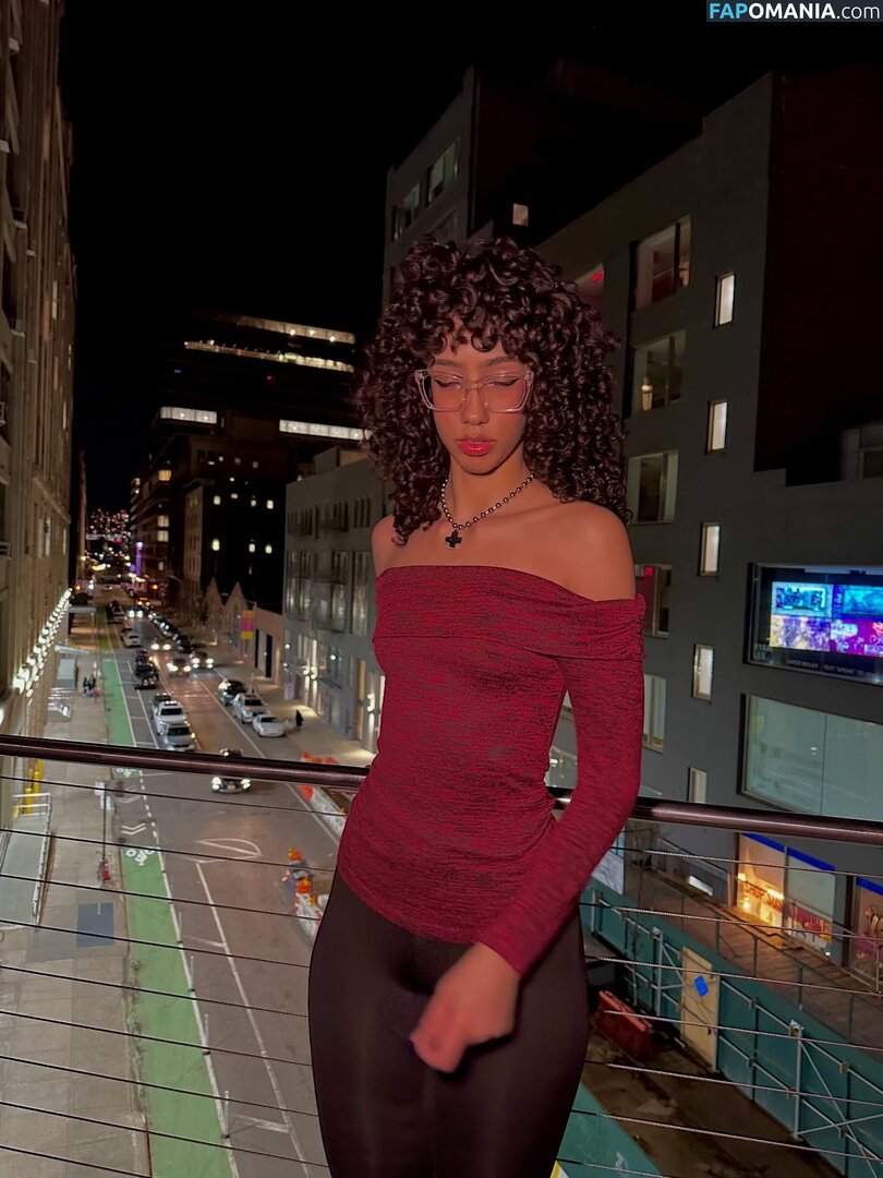 eliana / ewmxt / lalayravo / woahnatty Meztelen OnlyFans  Kikerült fotó #74