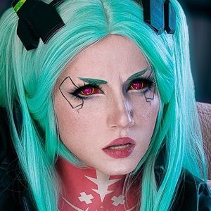 Ezy Summers Cosplay