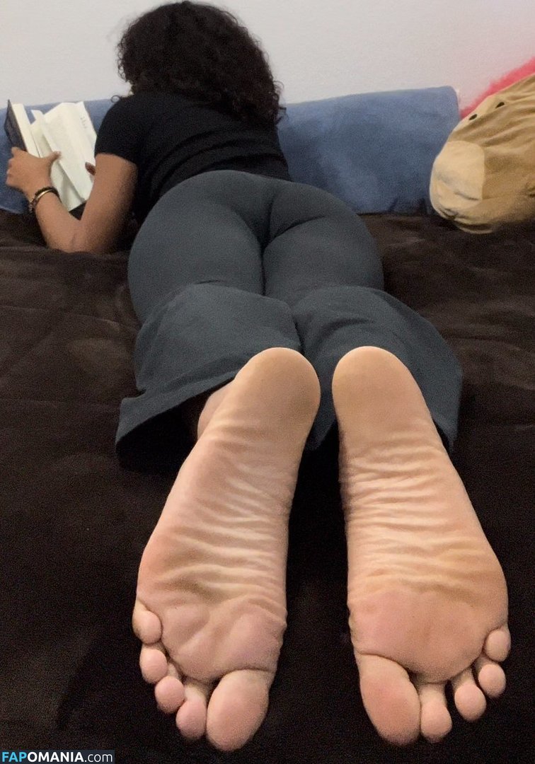 F00tmami F00tmami / Mami f00tbby0 / f00tbby0 / f00tmami Meztelen OnlyFans  Kikerült fotó #1