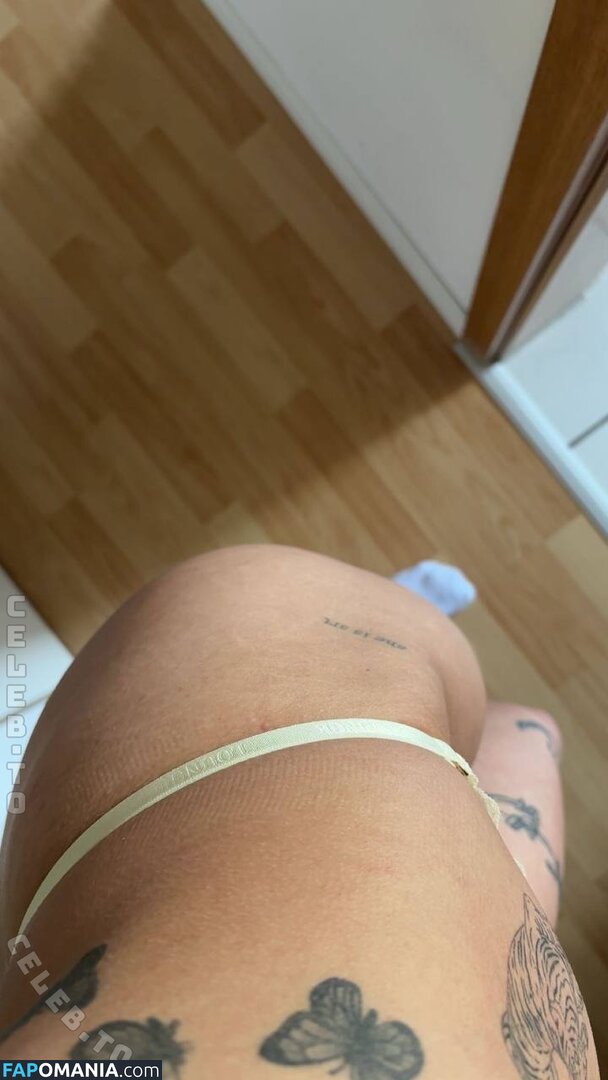 faey211 / l.izzie18 Meztelen OnlyFans  Kikerült fotó #1