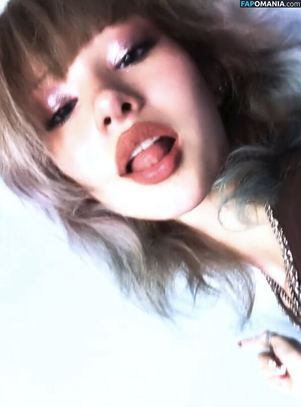 fairlyodd_goddess Meztelen OnlyFans  Kikerült fotó #4