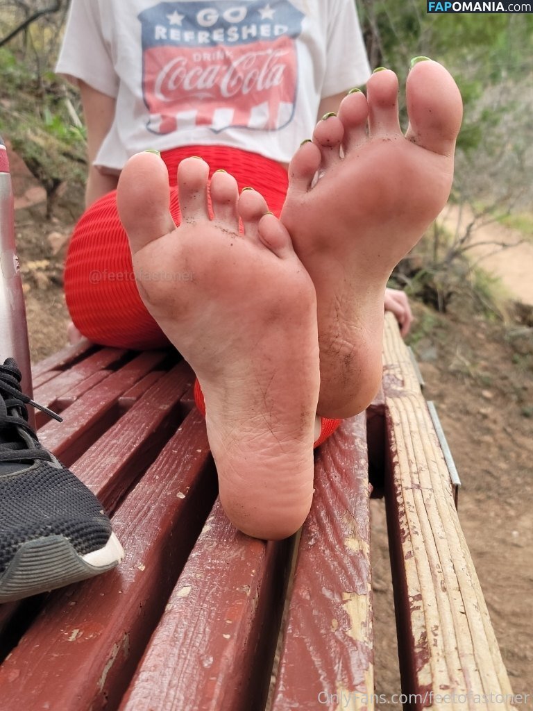 feetofastoner / feetofastonerr Meztelen OnlyFans  Kikerült fotó #3