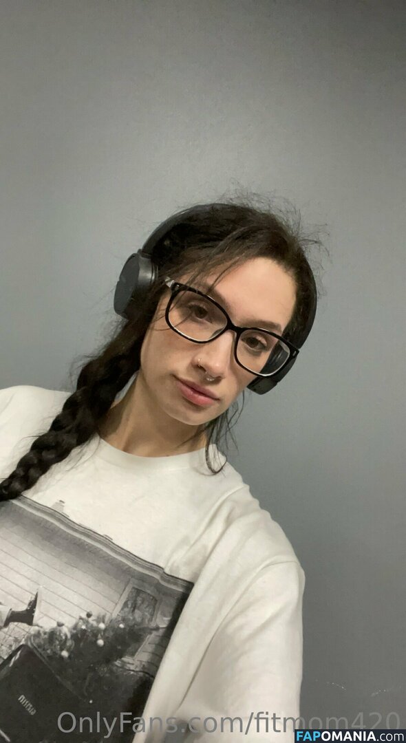 Elizabeth / fitmom420 / fitmomology42 Meztelen OnlyFans  Kikerült fotó #17