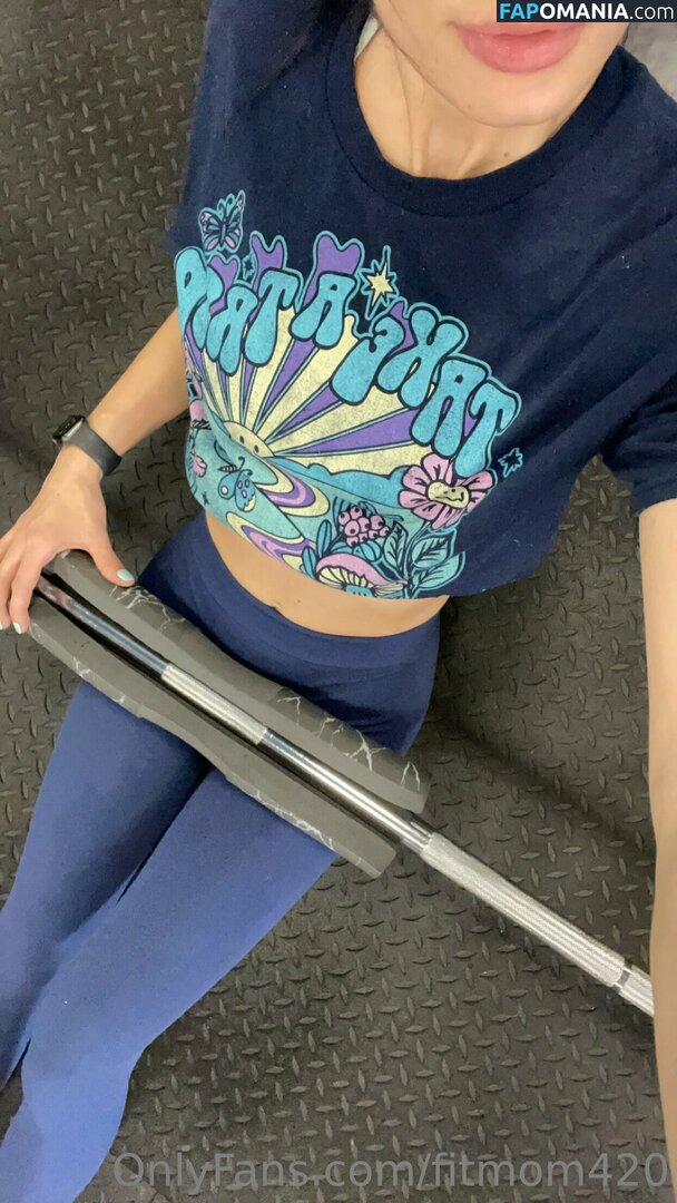 Elizabeth / fitmom420 / fitmomology42 Meztelen OnlyFans  Kikerült fotó #21