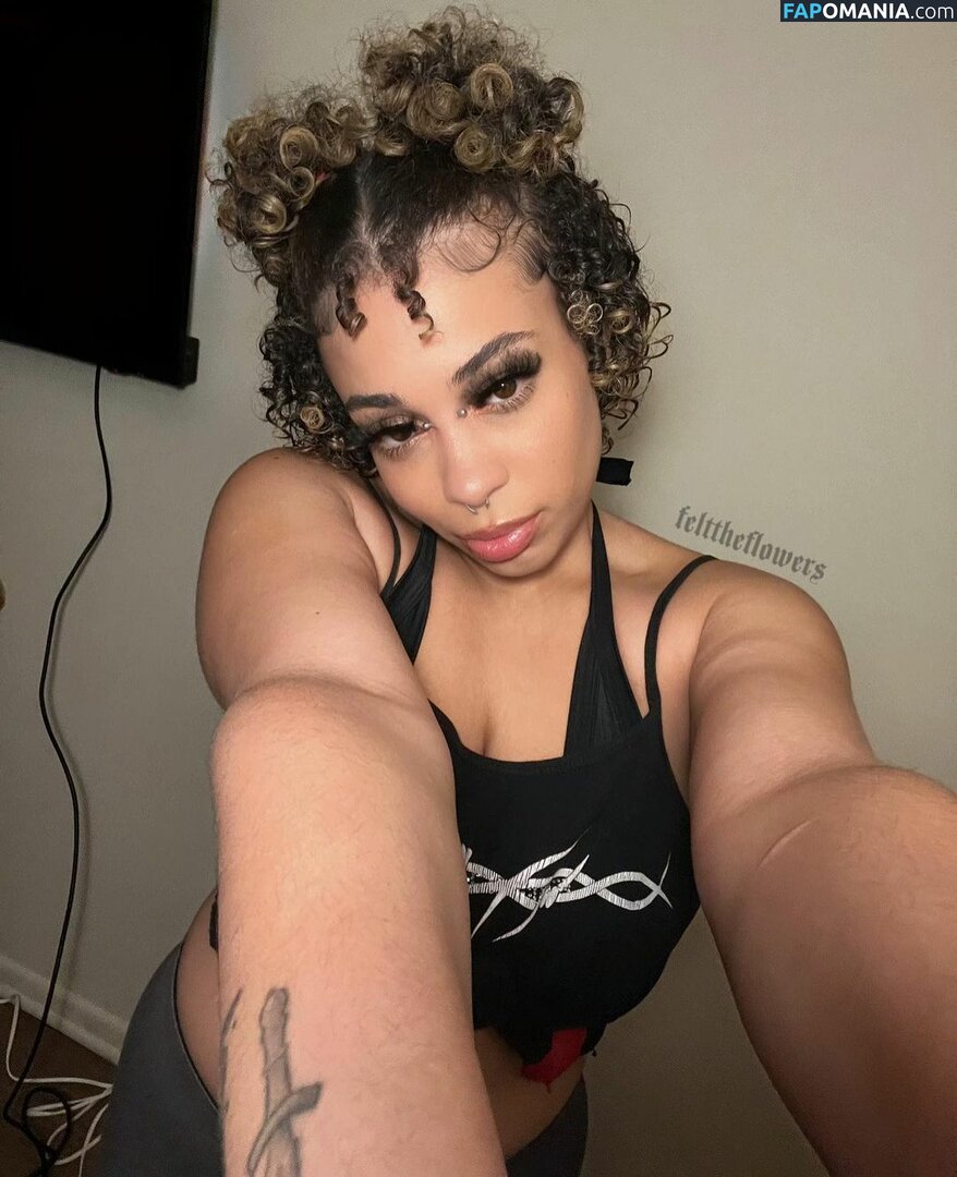 felttheflowers / flowers Meztelen OnlyFans  Kikerült fotó #11