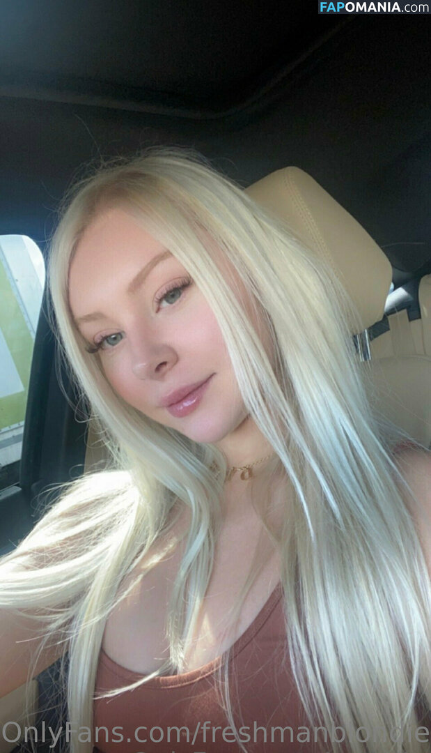 freshmanblondie18 / sheblondie_ Meztelen OnlyFans  Kikerült fotó #25