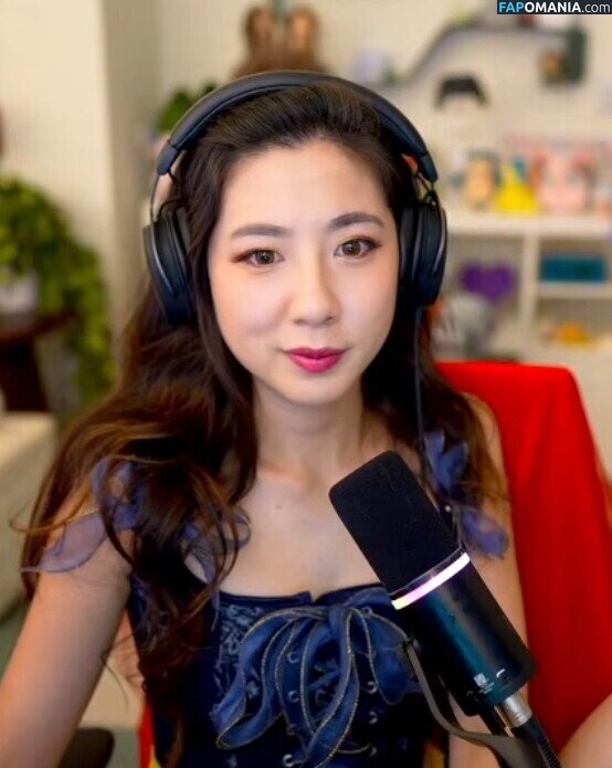 Fuslie / Leslie Meztelen OnlyFans  Kikerült fotó #781