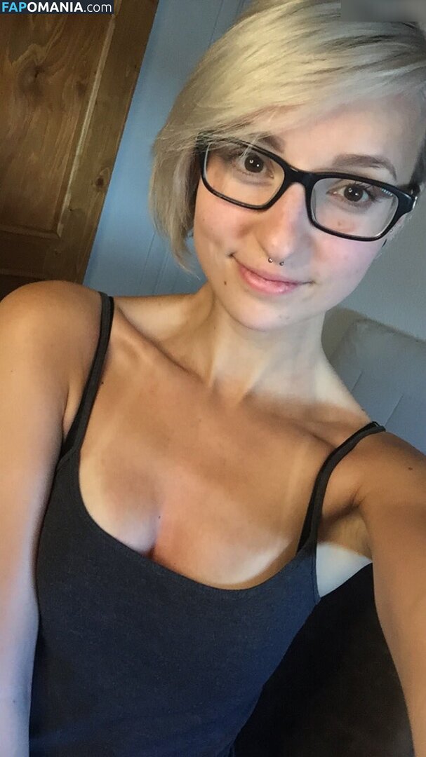 Fuxy / itssarahhoskins Meztelen OnlyFans  Kikerült fotó #30