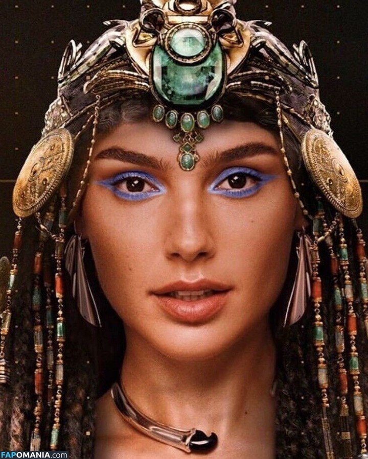 Gal Gadot / gal_gadot / https: / inked_hriss Meztelen OnlyFans  Kikerült fotó #30